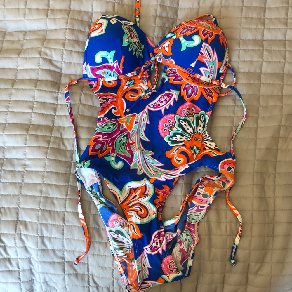 NWOT Cupshe Swimsuit